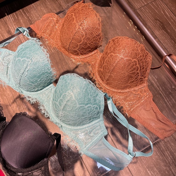 Victoria’s Secret Red Lace Dream Angels Lined Demi - set of 5 34B - Picture 2 of 10